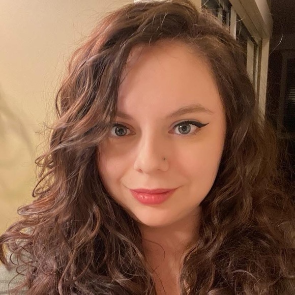 Meet your Posher, Savannah - Picture 1 of 1